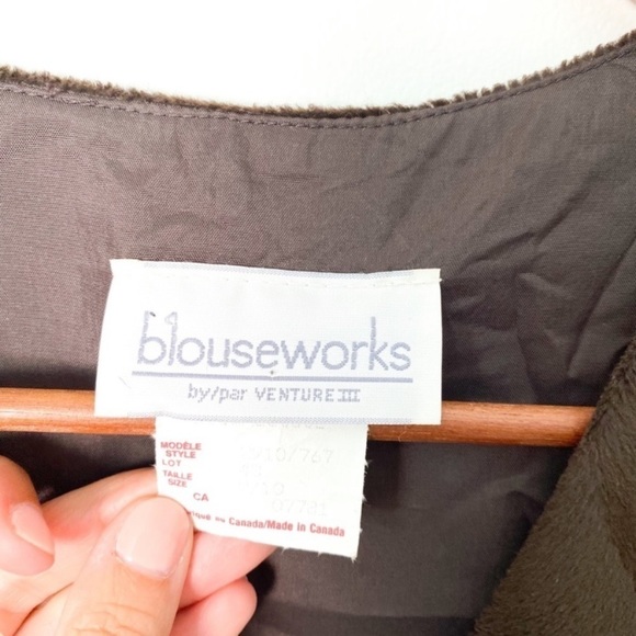 Vintage Faux Fur Brown Western Bohemian Seventies Vest - Picture 4 of 9